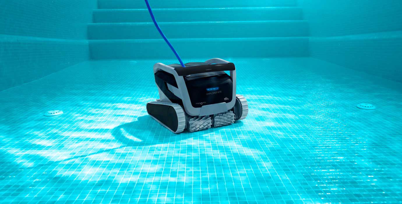 Dolphin Explorer E70