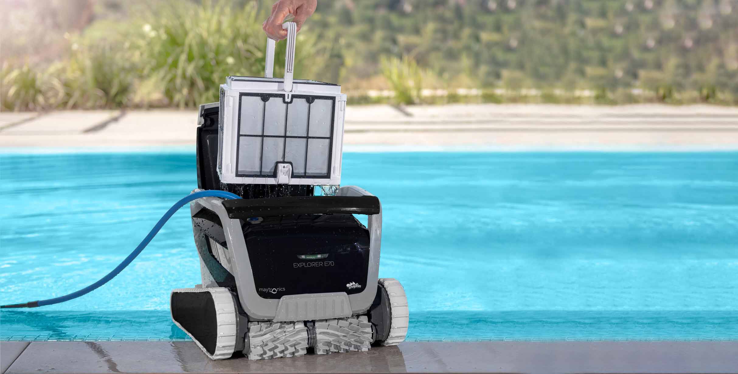 Dolphin Explorer E70