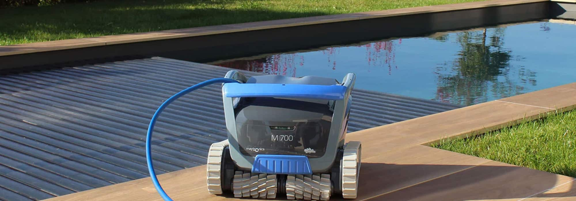 Comment un robot de piscine nettoie le liner noir de façon optimale ?